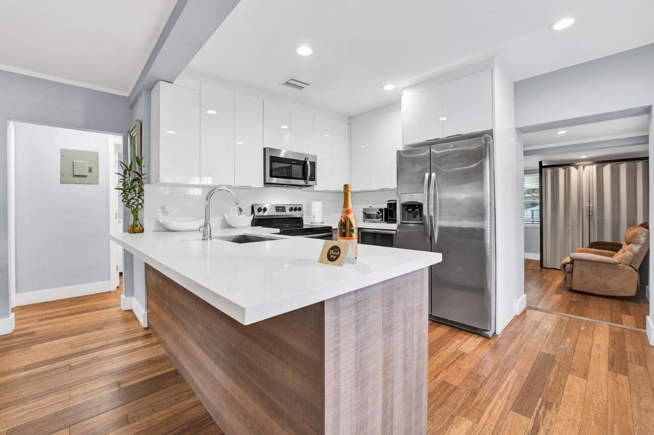 Вилла Very Modern Buena Vista Gem Near Wynwood Майами Экстерьер фото